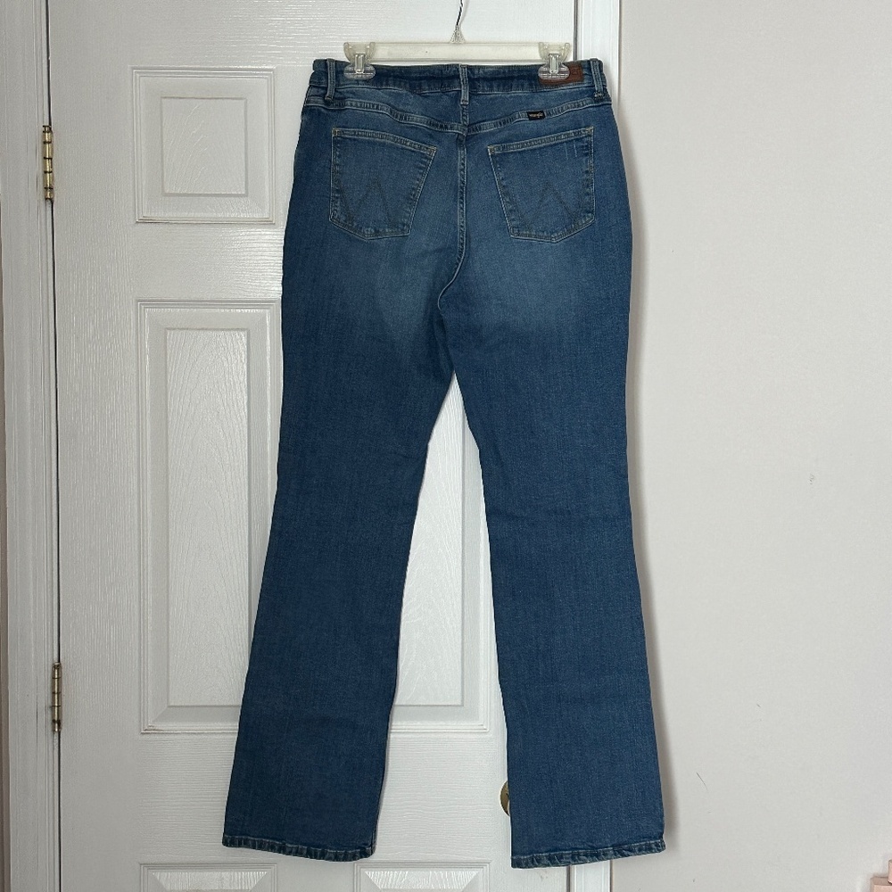Women's Wrangler Dark Wash High Rise Bold Boot Jeans Size 14 Length 34 - Picture 5 of 10